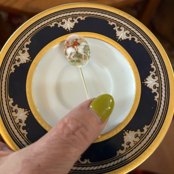 Vintage Porcelain Horseriding Stickpin - Picture 3 of 7